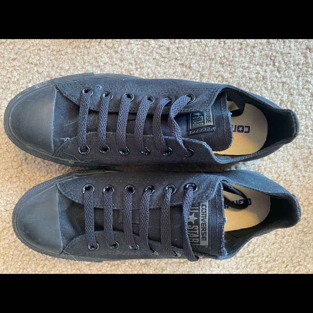Converse Women’s Chuck Taylor All Star Size 9